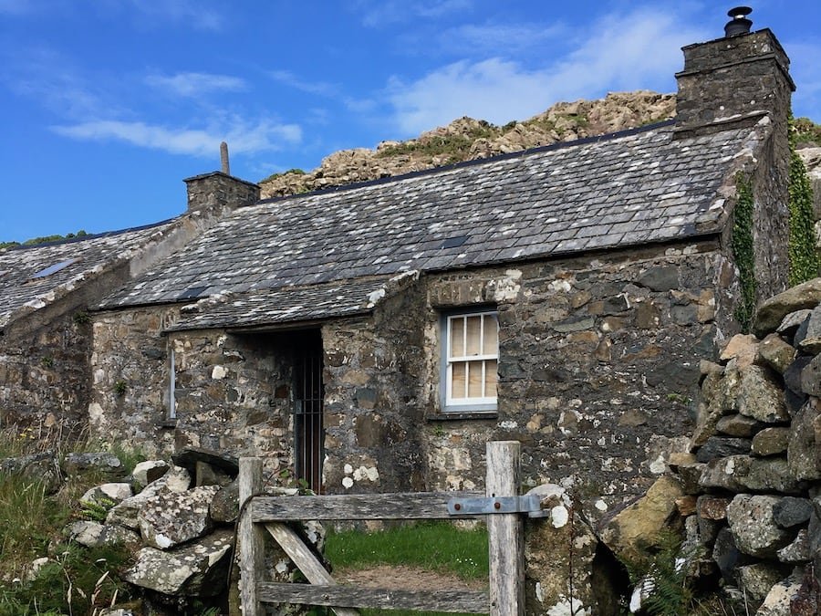 John & Myfanwy Piper House | Welsh Slate Water Features 03