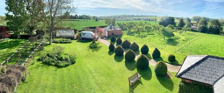 Instant Scenery - Approved Installer | Welsh Slate Water Features