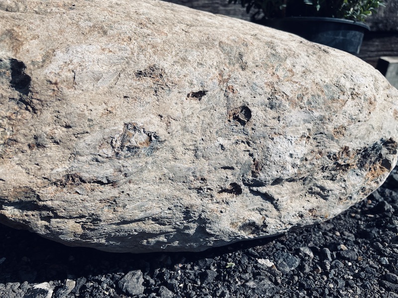 Granite Boulder GB1 4
