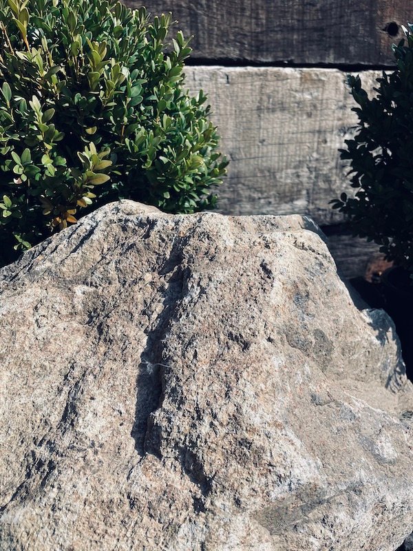 Granite Boulder GB5 5