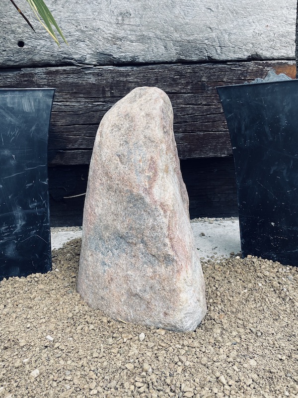 Stone Monolith SM140 2