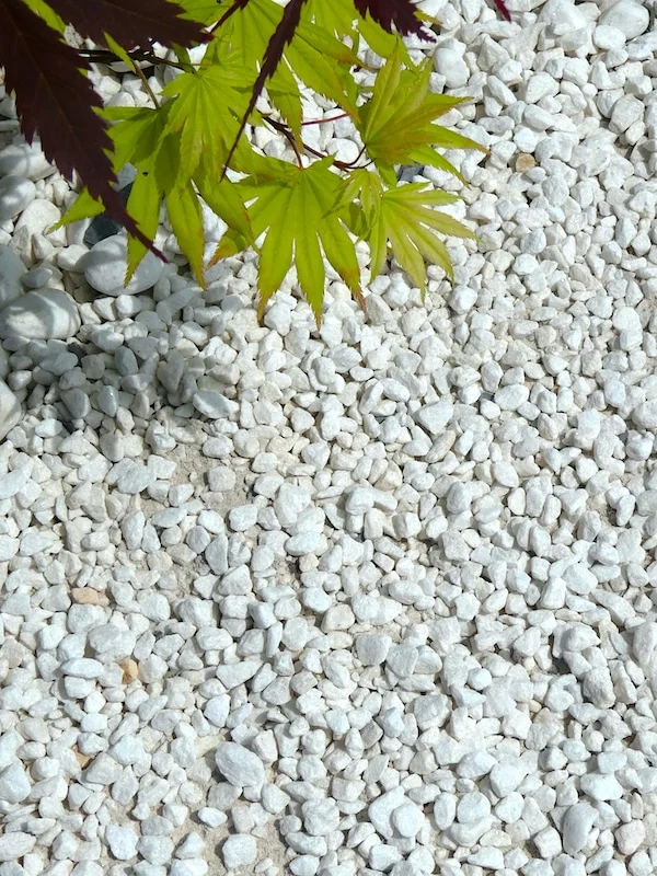White Zen Gravel 8-12mm Bulk Bags | Welsh Slate Water Features