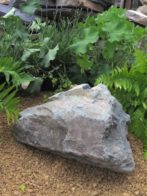 Blue Stone Boulder SB18 Water Feature | Welsh Slate Water Features 04