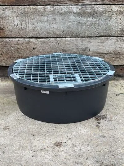 112cm Water Feature Reservoir & Grid | Welsh Slate Water Features 03