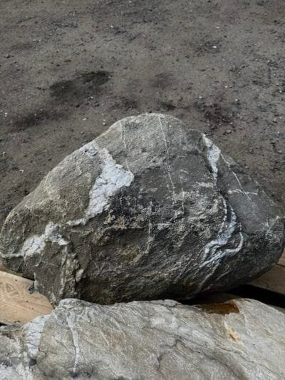 Quartz Boulder SB168 | Welsh Slate Water Features 01