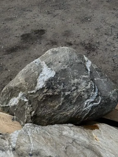 Quartz Boulder SB168 | Welsh Slate Water Features 01