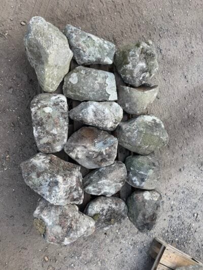 Weathered Boulders SB174 | Welsh Slate Water Features 01