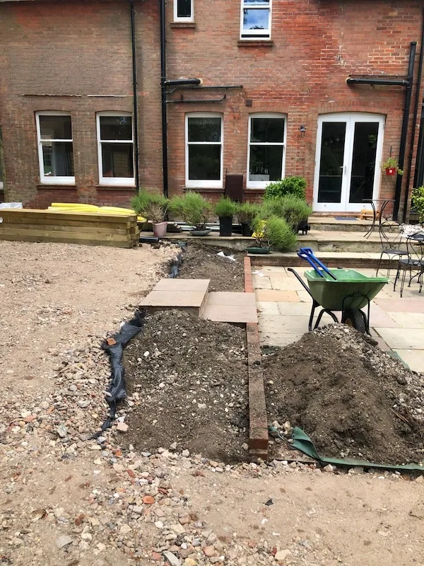 Chilworth Slate Monolith Case Study | Welsh Slate Water Features 01