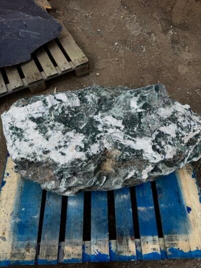 Quartz Boulder SB175 | Welsh Slate Water Features 01