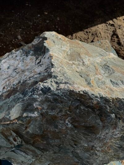 Quartz Boulder SB182 | Welsh Slate Water Features 02