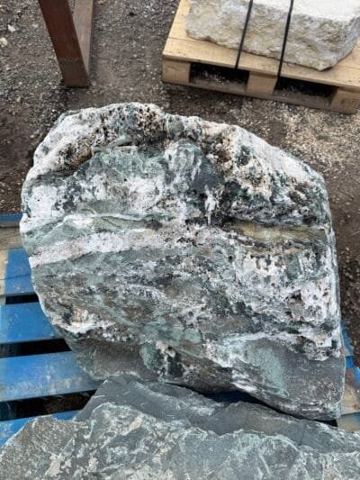 Quartz Boulder SB184 | Welsh Slate Water Features 01