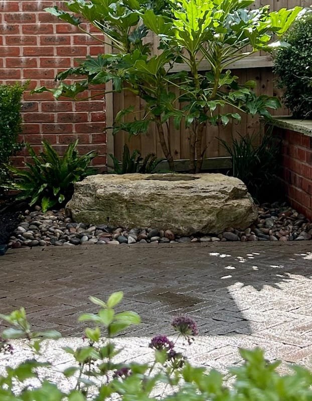 Stone Boulder Bird Bath SBB17 Case Study