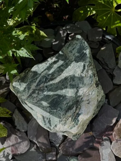 Quartz Boulder SB214 | Welsh Slate Water Features 01