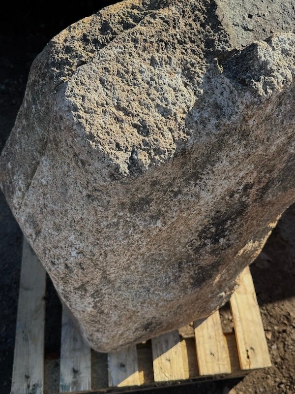 Stone Monolith SM390 Undrilled | Welsh Slate Water Features 07 Stone Monolith SM390 Undrilled | Welsh Slate Water Features 07