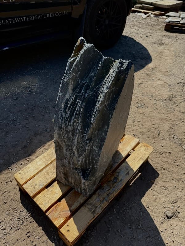 Slate Monolith SM402 | Welsh Slate Water Features 02 Slate Monolith SM402 | Welsh Slate Water Features 02