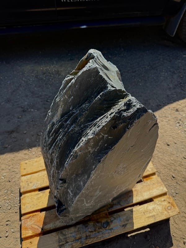 Slate Monolith SM402 | Welsh Slate Water Features 09 Slate Monolith SM402 | Welsh Slate Water Features 09