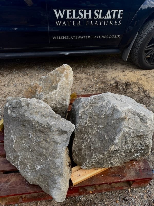 Trio of Boulders TS26 | Welsh Slate Water Features 09 Trio of Boulders TS26 | Welsh Slate Water Features 09