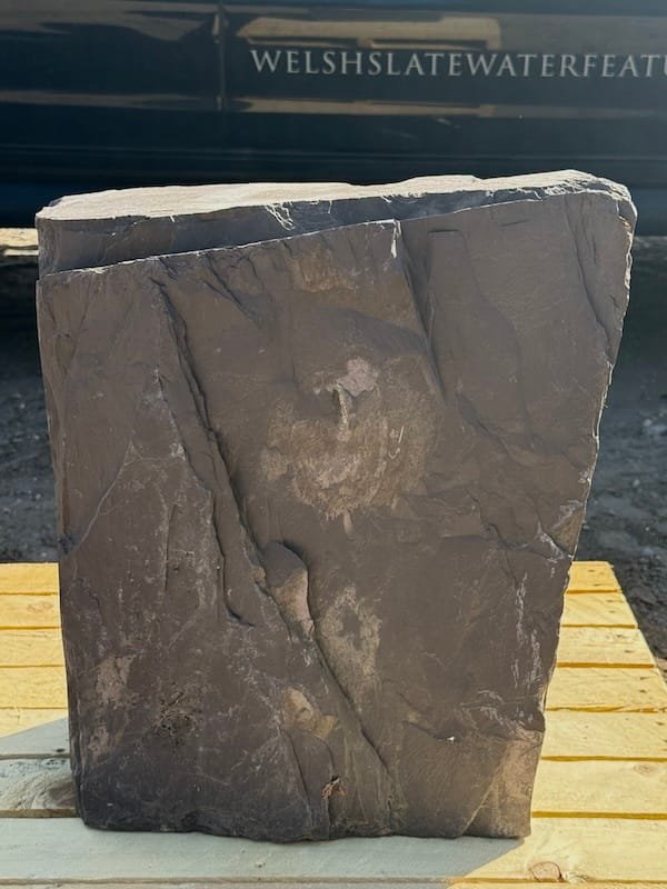 Slate Monolith SM409 | Welsh Slate Water Features 01 Slate Monolith SM409 | Welsh Slate Water Features 01