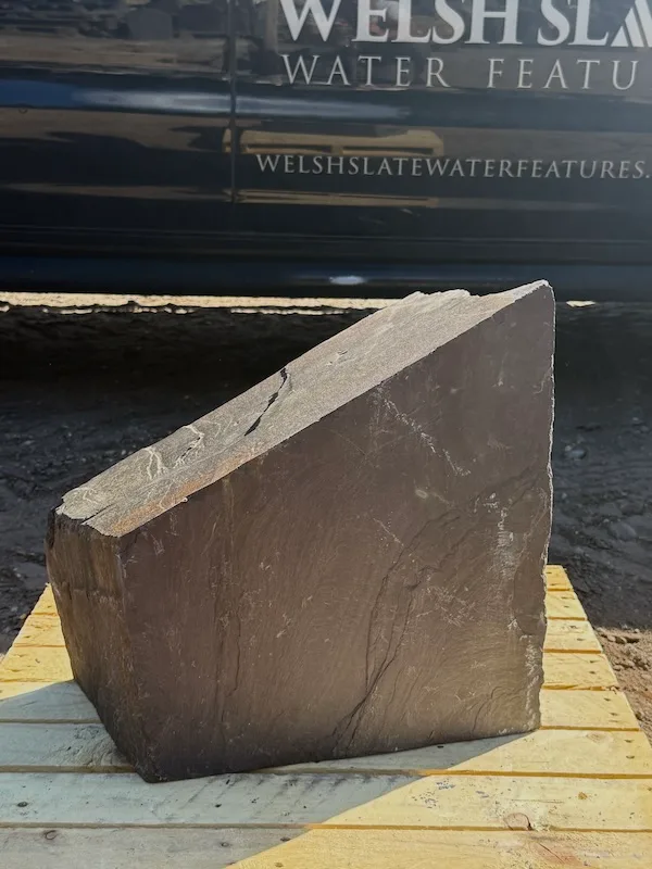 Slate Monolith SM410 | Welsh Slate Water Features 01 Slate Monolith SM410 | Welsh Slate Water Features 01