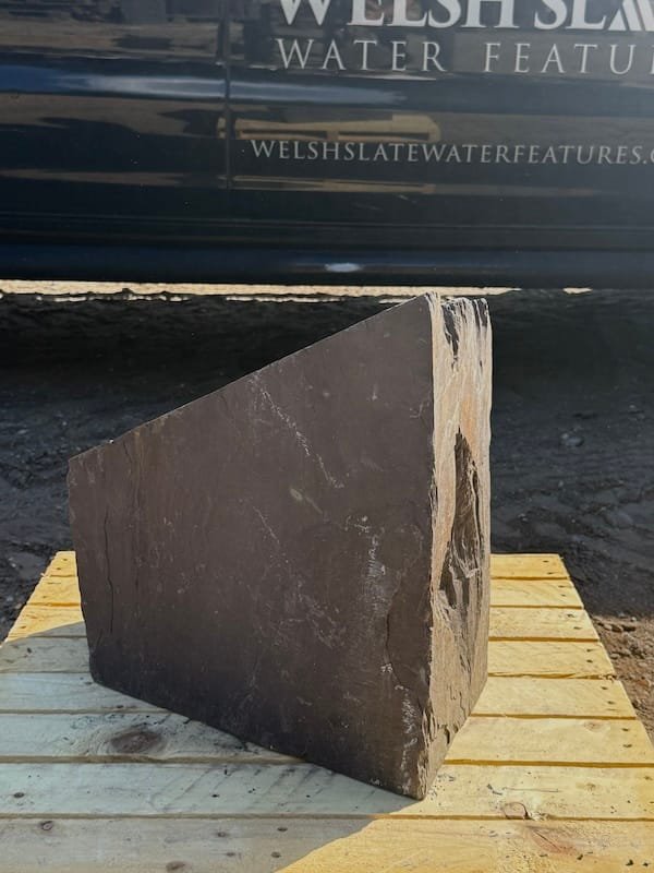 Slate Monolith SM410 | Welsh Slate Water Features 02 Slate Monolith SM410 | Welsh Slate Water Features 02