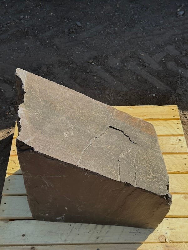 Slate Monolith SM410 | Welsh Slate Water Features 05 Slate Monolith SM410 | Welsh Slate Water Features 05