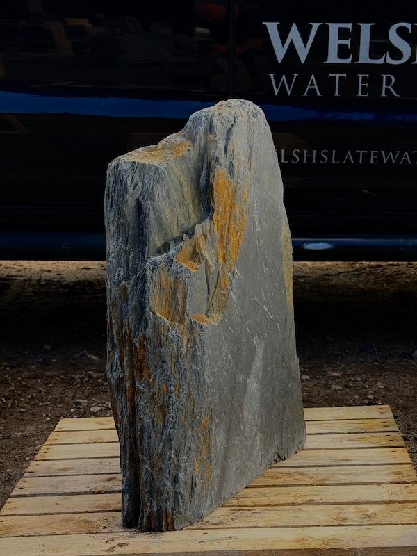 Slate Monolith Water Feature SM422 | Welsh Slate Water Features 03 Slate Monolith Water Feature SM422 | Welsh Slate Water Features 03