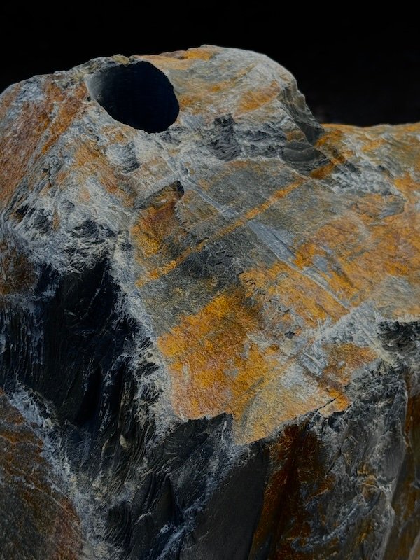 Slate Monolith Water Feature SM422 | Welsh Slate Water Features 06 Slate Monolith Water Feature SM422 | Welsh Slate Water Features 06