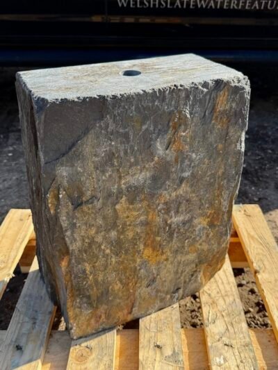 Slate Monolith Water Feature SM441 | Welsh Slate Water Features 01