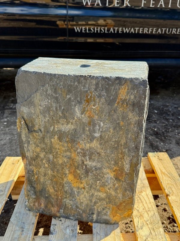 Slate Monolith Water Feature SM441 | Welsh Slate Water Features 02 Slate Monolith Water Feature SM441 | Welsh Slate Water Features 02