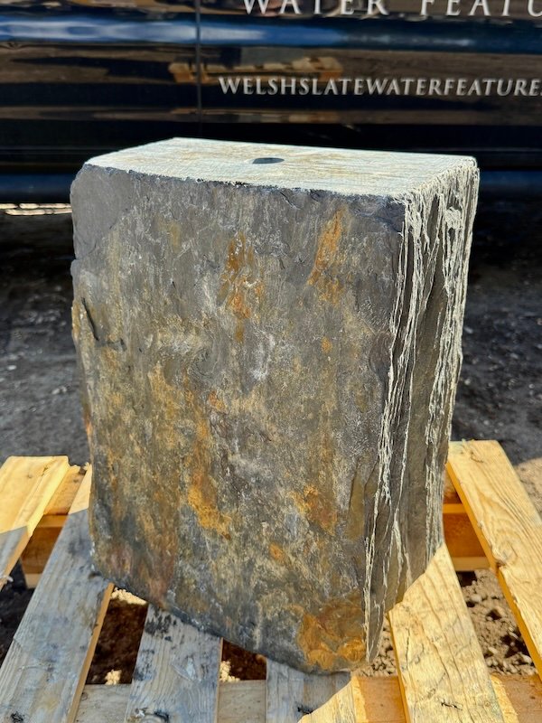 Slate Monolith Water Feature SM441 | Welsh Slate Water Features 03 Slate Monolith Water Feature SM441 | Welsh Slate Water Features 03