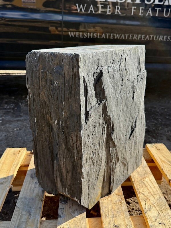Slate Monolith Water Feature SM441 | Welsh Slate Water Features 05 Slate Monolith Water Feature SM441 | Welsh Slate Water Features 05