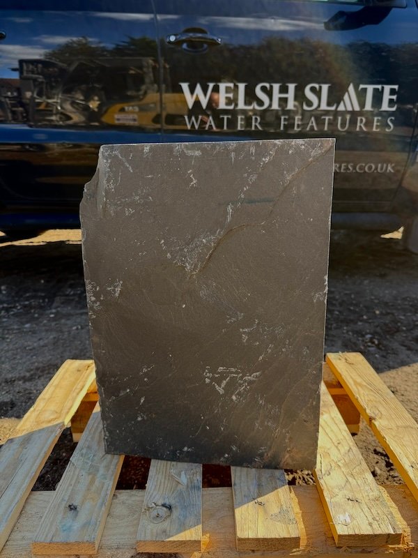Slate Plinth SM425 | Welsh Slate Water Features 01 Slate Plinth SM425 | Welsh Slate Water Features 01