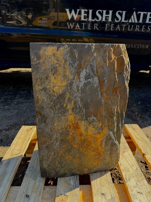 Slate Plinth SM425 | Welsh Slate Water Features 04 Slate Plinth SM425 | Welsh Slate Water Features 04
