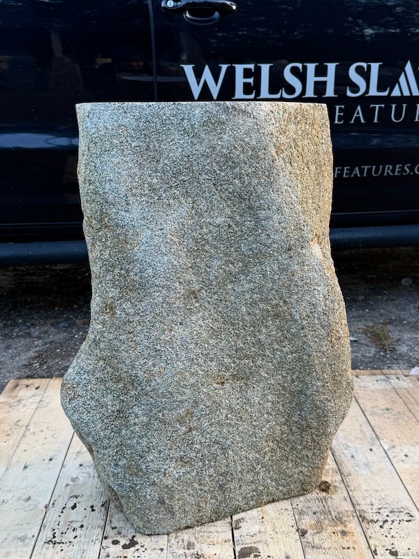 Stone Plinth SM431 | Welsh Slate Water Features 04 Stone Plinth SM431 | Welsh Slate Water Features 04
