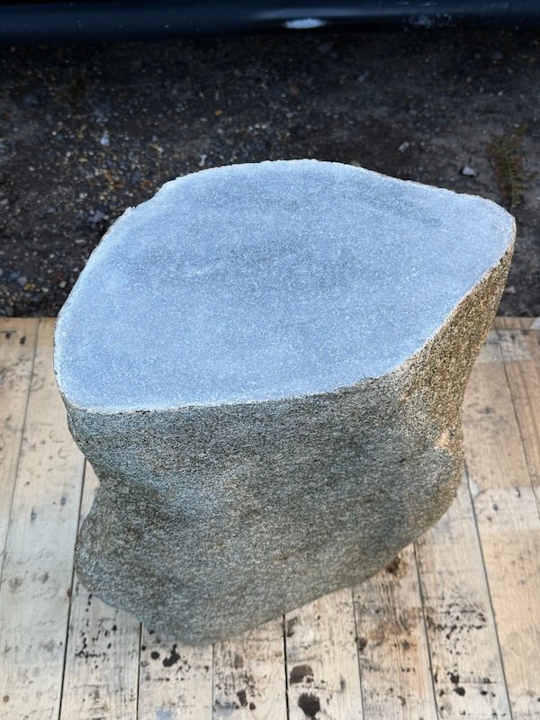Stone Plinth SM431 | Welsh Slate Water Features 05 Stone Plinth SM431 | Welsh Slate Water Features 05