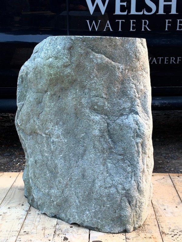 Stone Plinth SM433 | Welsh Slate Water Features 03 Stone Plinth SM433 | Welsh Slate Water Features 03